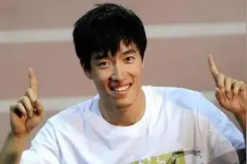 13秒18！中国110米栏新王浮现，17岁小将闪耀全场，超同时期刘翔图片