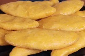 秋天，馒头饺子靠边站，多吃粗粮好，加2个鸡蛋，简单营养易消化图片