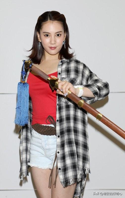 日本奥特曼动画里的女演员