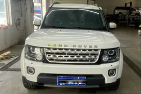 拉来一辆“事故报废战损级”路虎发现4，进厂大翻修，极限变新车图片