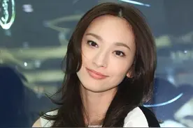 “凄凉”的吴佩慈？掌控不住的“豪门梦”，她为什么不肯放手呢图片