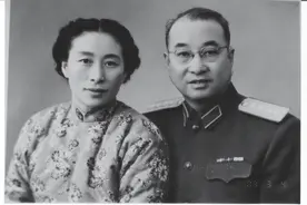 2010傅涯逝世，临终前对子女留下嘱托，作出对王根英出人意料决定图片