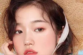 戏精女二（二）图片