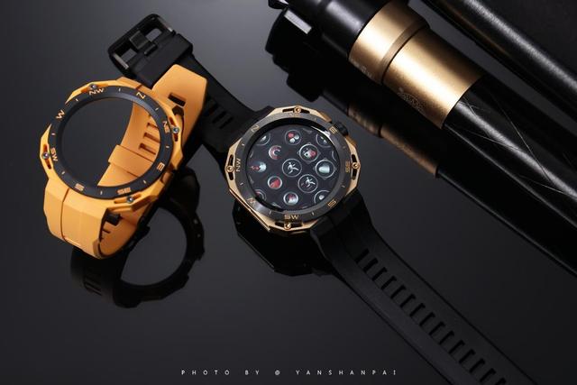 �ܴ�һ���̫���ģ���Ϊ�׿�ɻ����������ֱ�WATCH GT Cyber����