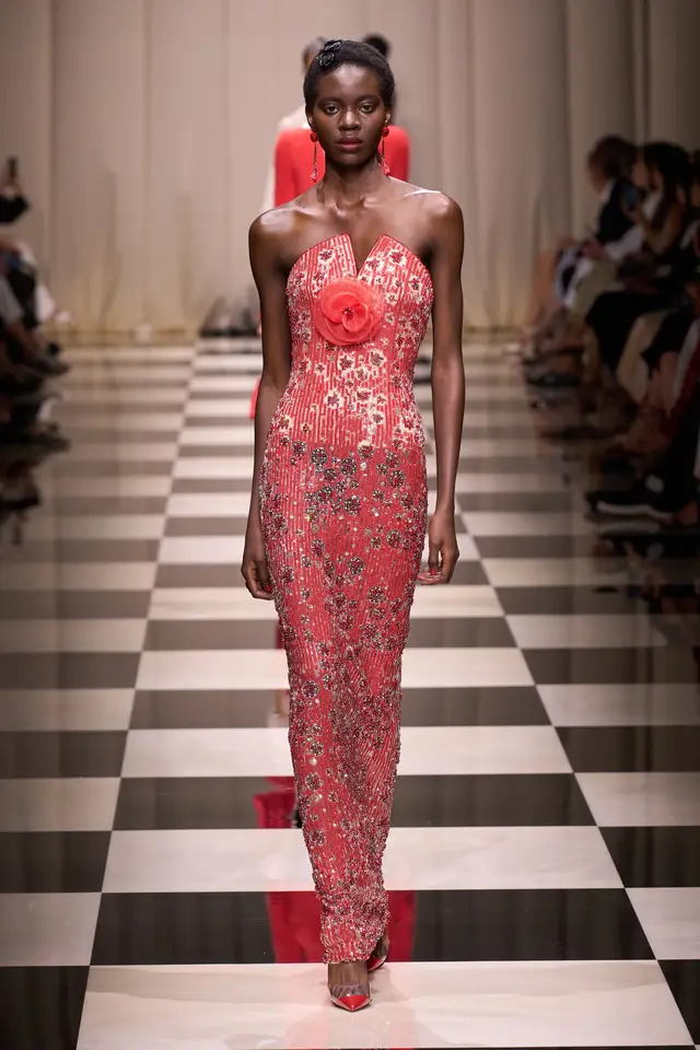 ������Armani Priv�� 2023 �ﶬ�߶�ϵ��Ůװ