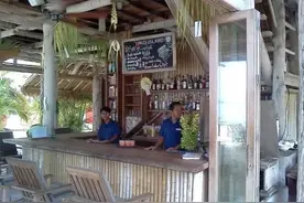 赴印度尼西亚一座美丽小岛出差的经历图片