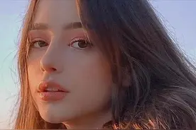 《你很耀眼》你很耀眼，如夜幕流星，如朝日初升图片