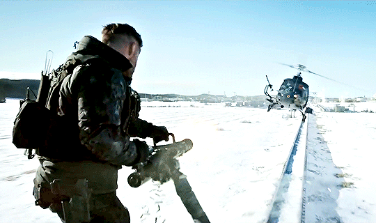 被头条吹爆的年度动作爽片！《惊天营救2》锤哥的武器大揭秘
