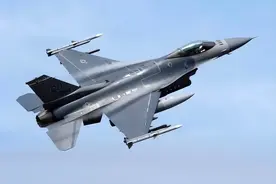 美军魔改44年，战斗力仍不减当年！“机皇”F-16实力究竟有多强？图片