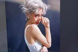 瘦成“纸片人”的女明星，前胸后背傻傻分不清，这种身材好看吗？图片