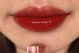 春季口红买得再多,不如选对色号，这4支显白口红，黄皮素颜也能涂图片