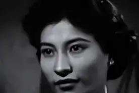 1958年毛主席路过沈阳，不吃司令员的午饭，却点名要见黄毛丫头图片
