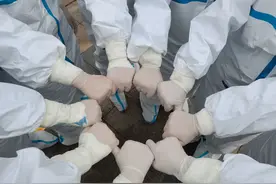 【战“疫”日记】人间自有真情在图片