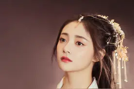 周洁琼，才华横溢的清纯美少女，清新明丽的颜值散发唯美气息图片