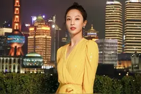 知名港星郑希怡搬离上海，宣布重回香港生活，努力教女儿认繁体字图片