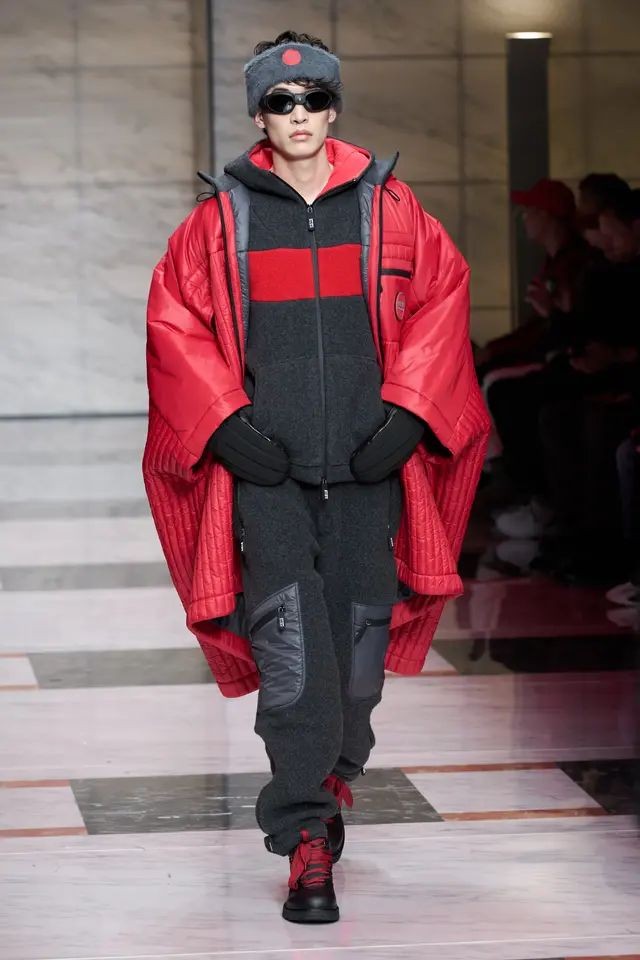 ������Giorgio Armani 2023�＾ϵ����װ������ʱ��