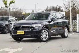 新车 | 售价65.18万-84.58万元，2022款大众途锐上市，标配空气悬架图片
