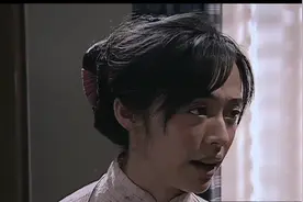 从国产谍战剧中对手榴弹作为道具的使用，看编导和道具师的水平图片