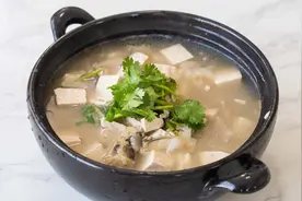 龙头鱼这样做成汤，太鲜美清甜啦，鱼肉口感比豆腐还嫩！图片