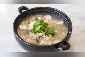 龙头鱼这样做成汤，太鲜美清甜啦，鱼肉口感比豆腐还嫩！图片