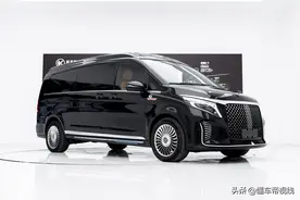 新车 | 售148.8万元 克蒂圣姆峰33周年纪念版上市 奔驰V级“精装版”图片