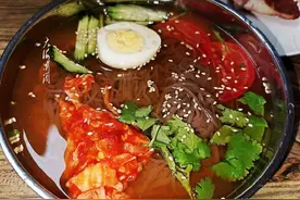 想吃冷面不用买，详细做法教给你，成本不到5元，全家人抢着吃图片