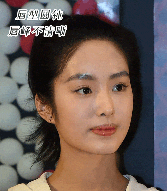 "大嘴巴"太绝了,这6位女星个个长相平平,却被嘴打开了颜值