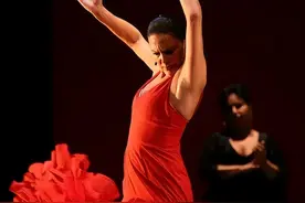 西班牙舞蹈中，弗拉明戈是一个典型代表，彰显独特的舞蹈艺术图片