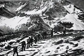 藏族小喇嘛参加红军，毛主席曾经称赞他：又是佛爷又是宝贝图片