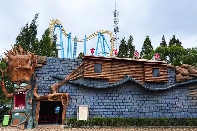 肾上腺素飙升！三大沉浸式鬼屋、十大魔幻鬼域，到锦江乐园开启奇妙万圣夜→
