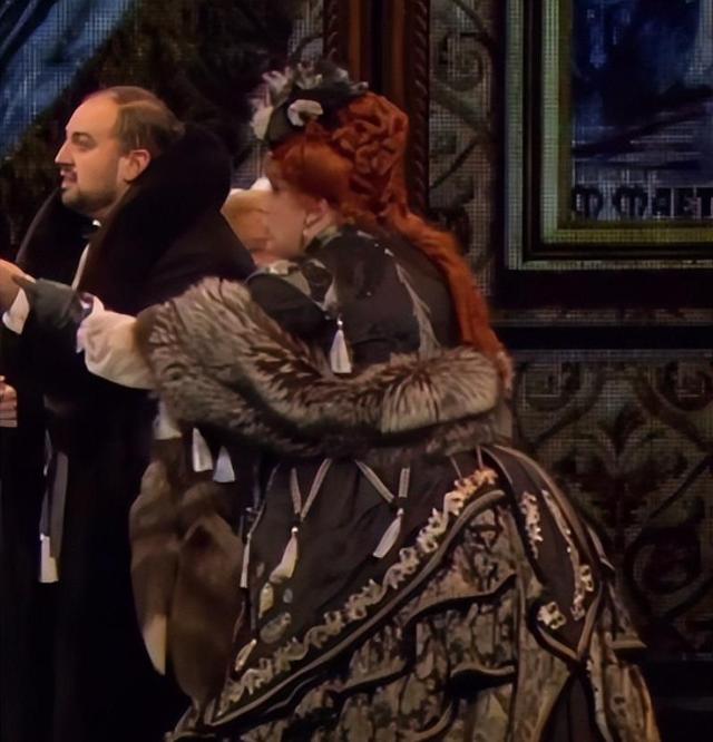 ����ά��������ʦ���ı��������������ƽ���ܣ�����еľ������