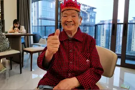 妈妈的酒窝图片