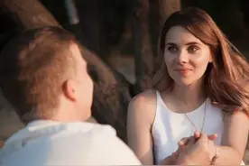 45岁男保姆讲述:进入保姆行业5年，每个女雇主都向我表白，很烦恼图片