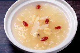 煮银耳不出胶？泡发后切忌直接煮，记好2个诀窍，软糯黏稠胶质多图片