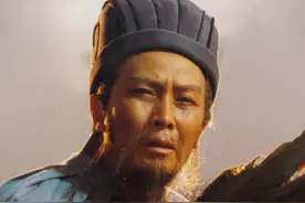 三国演义诸葛亮：从"神"到人，4方面看孔明，前后形象差距有多大?图片