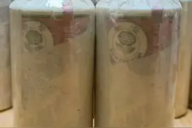 20年前，广东男子封存一箱茅台，如今儿子大婚，取出后却傻眼了图片