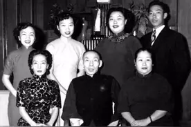 杜月笙儿子白手起家身价亿万，回国探亲捐2000多枚古物，价值18亿图片