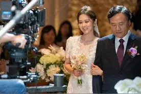 端午传出结婚喜讯！张娜拉要嫁素人，她曾与朴宝剑何润东传绯闻图片