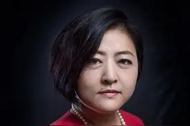 毕业于南京大学，她是中国超牛投资人，曾投网易、京东，如今强势上榜福布斯图片