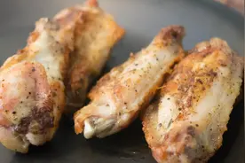 微波炉烤鸡翅怎么操作？图片