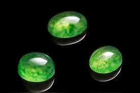 美国产的金翠玉可媲美缅甸高档翡翠，可惜终究难以市场化图片