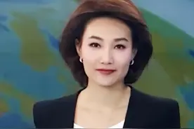 央视美女主持人李梓萌：45岁至今仍未婚，风光背后也有心酸图片