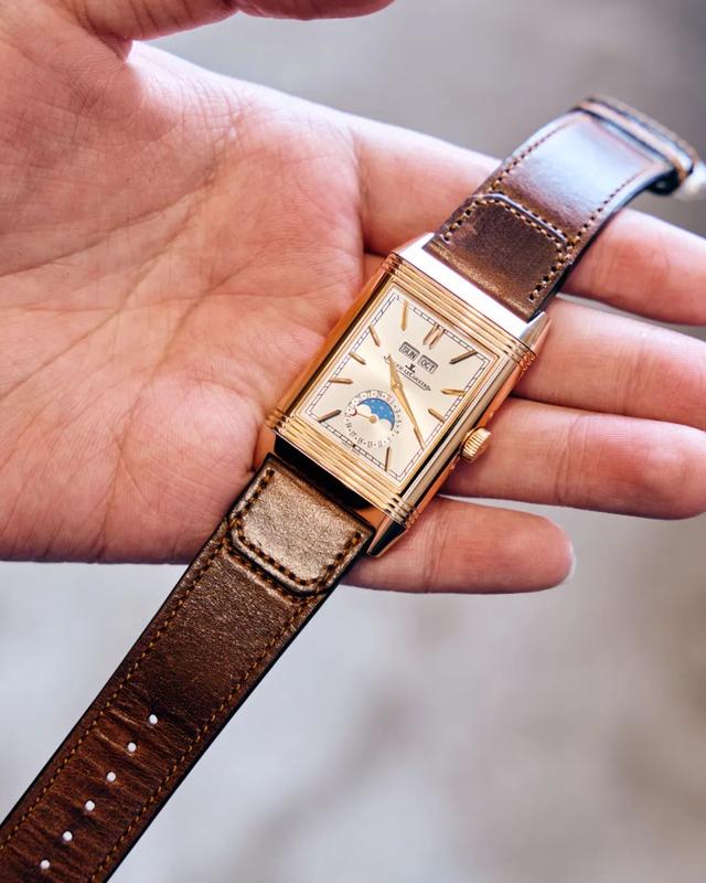 ���ҷ�ת�ļ�ֵ�����