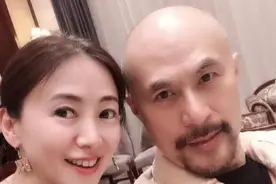 徐锦江：对妻子一见钟情，第1面就求婚，破产抑郁后妻子不离不弃图片
