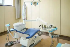 县城牙医真相：收入碾压大厂？图片