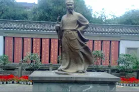 明朝第一才子杨慎写下一首千古绝唱，仅开头两句，便惊艳了岁月图片