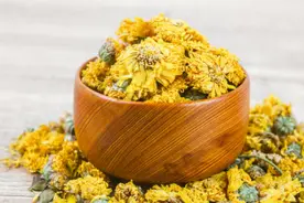 夏饮菊花解乏去燥，不论有钱没钱，3种“神仙喝法”千万别错过图片