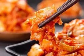 韩国辣白菜怎么腌？记住白菜“杀水”步骤，1次就成功，酸辣好吃图片