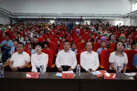 张家口下花园：多彩活动庆“六一”图片