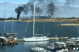 无人艇偷袭，马卡罗夫号如果也被击沉，黑海舰队将成为舢板海军图片